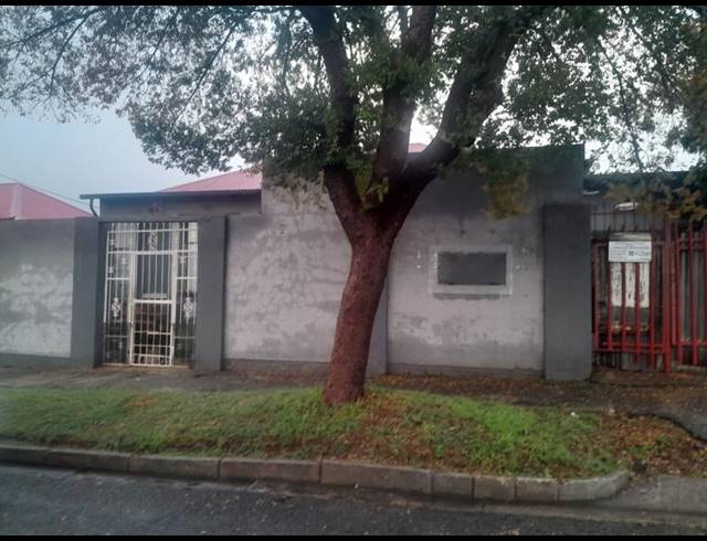 3 BEDROOM HOUSE FOR SALE IN ORMONDE